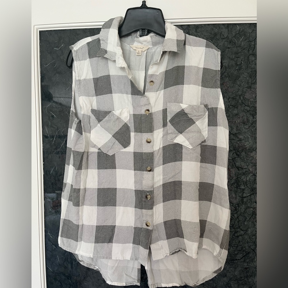 Sim & Sam button up tank (L)